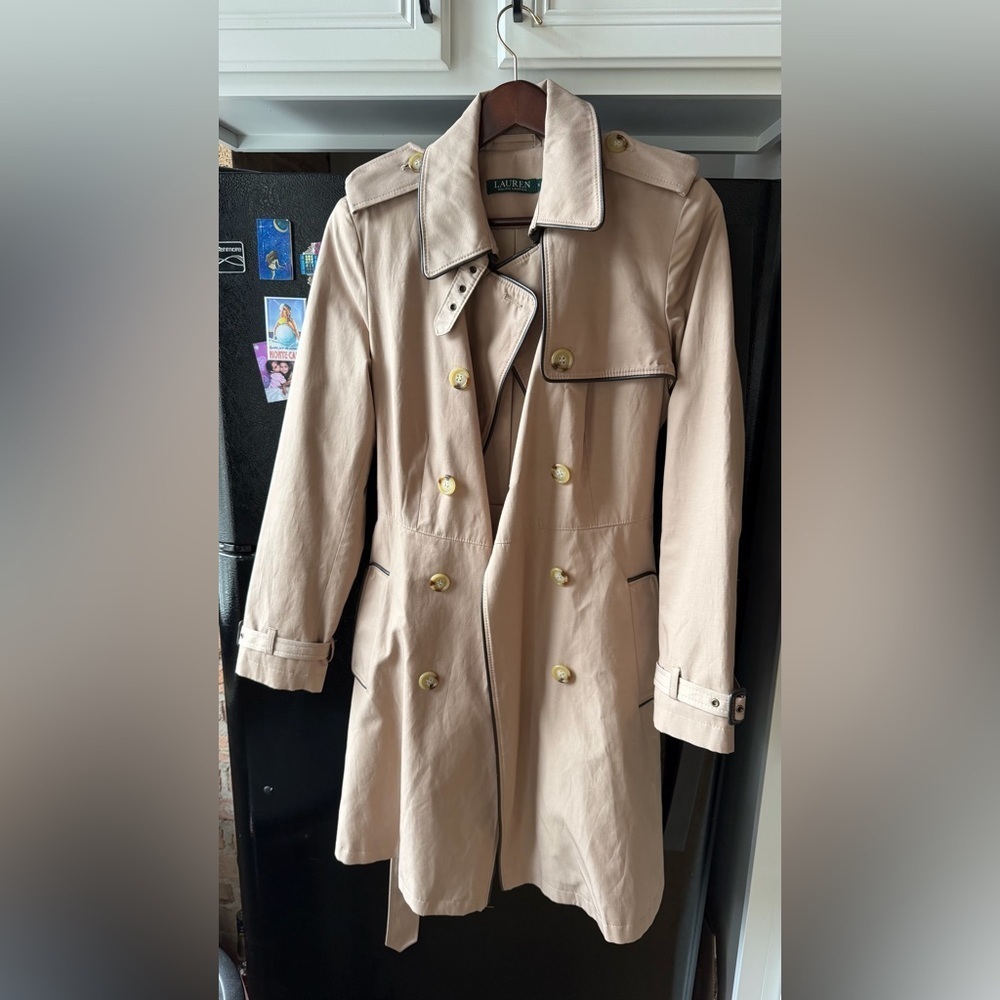 Ralph Lauren Beige Double-Breasted Classic Trench Coat - Picture 2 of 9